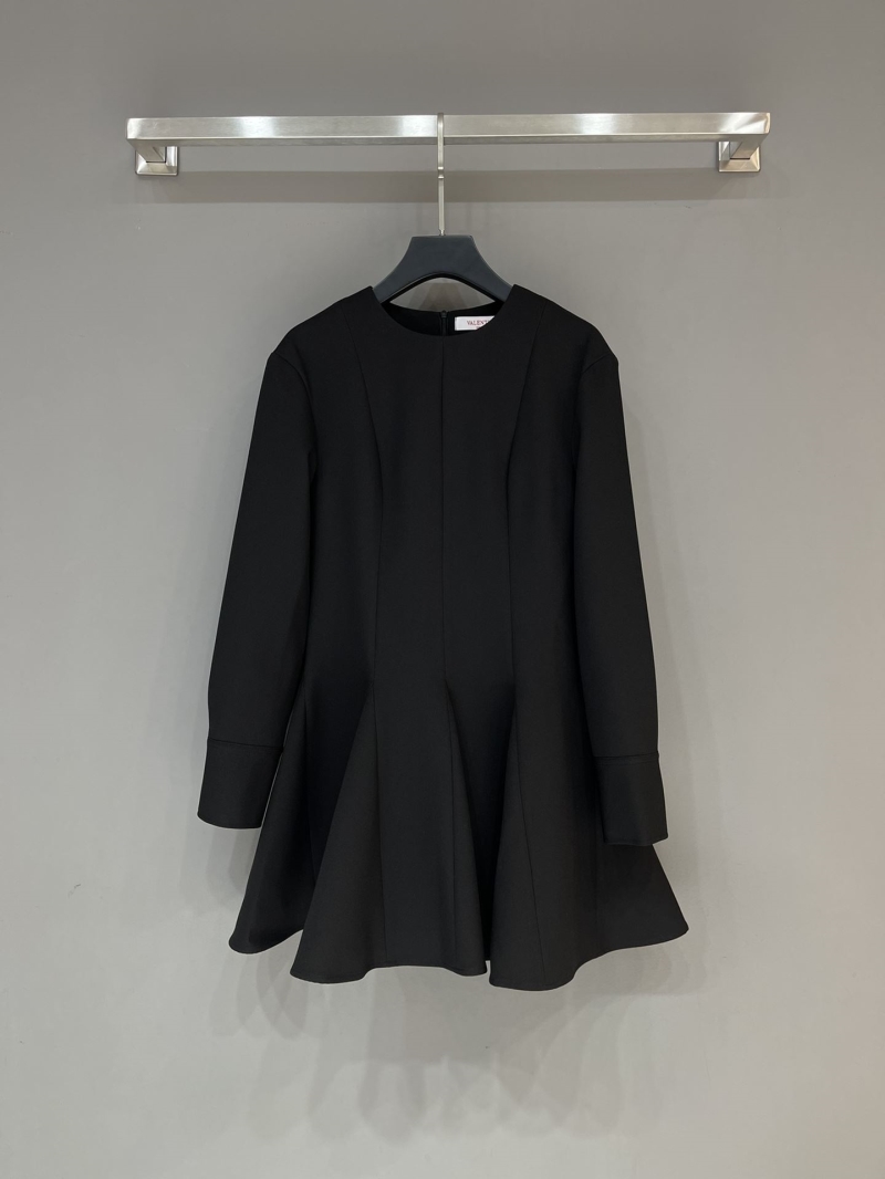 Va1e*ntin0 dress
